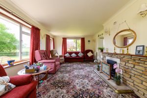 Sitting Room- click for photo gallery